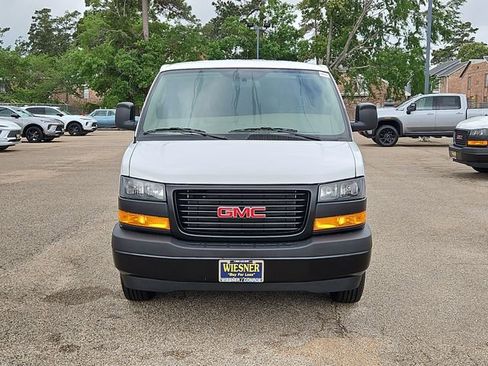 New 2026 GMC Savana 2500 Extended RWD image 2