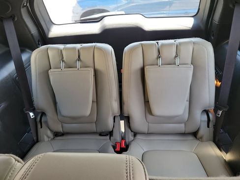 Used 2014 Ford Explorer Limited w/ Equipment Group 302A AWD/4WD image 16