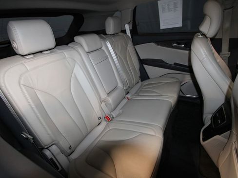 Used 2016 Lincoln MKX Reserve w/ Technology Package image 25