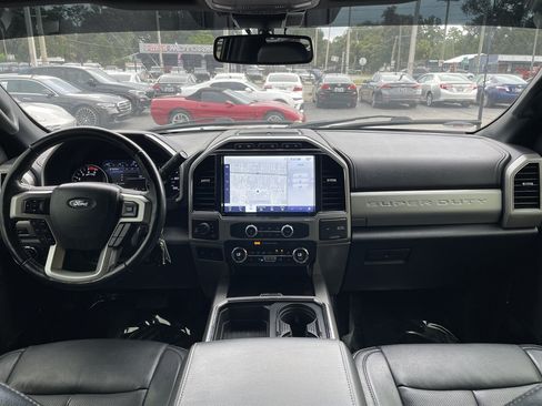 Used 2022 Ford F250 Lariat w/ Tremor Off-Road Package AWD/4WD image 4