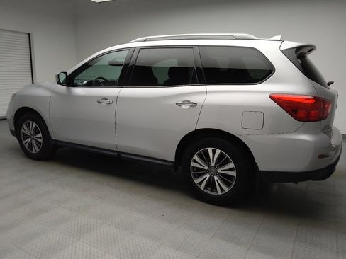 Used 2020 Nissan Pathfinder SL AWD/4WD image 3