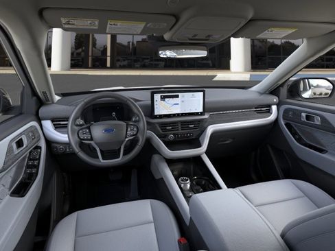 New 2026 Ford Explorer Platinum w/ LUX Leather Package AWD/4WD image 9