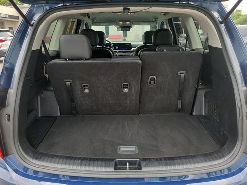 Used 2024 Kia Telluride S FWD image 9