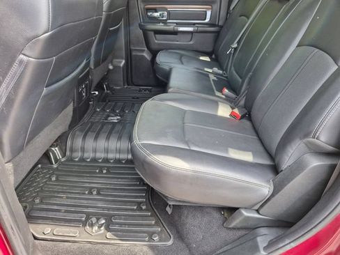 Used 2018 RAM 1500 Laramie w/ Convenience Group AWD/4WD image 19