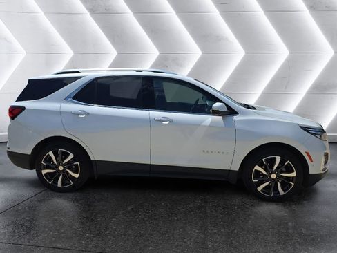 Used 2022 Chevrolet Equinox Premier FWD image 4