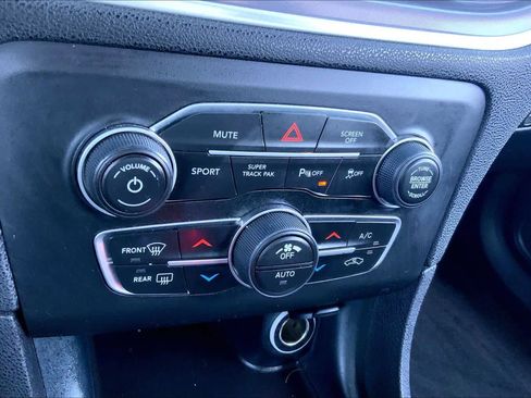 Used 2019 Dodge Charger GT image 32