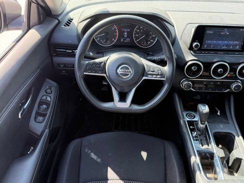 Used 2020 Nissan Sentra S FWD image 9