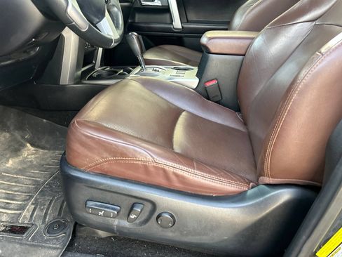 Used 2016 Toyota 4Runner Limited RWD image 12