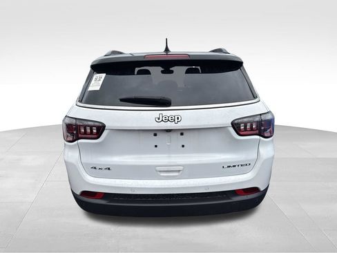 Used 2023 Jeep Compass Limited AWD/4WD image 4