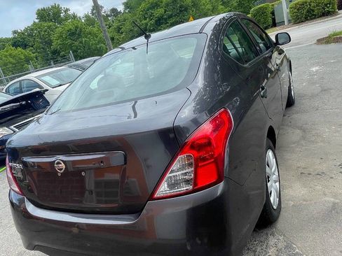 Used 2015 Nissan Versa S image 4