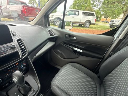 Used 2020 Ford Transit Connect XLT FWD image 20