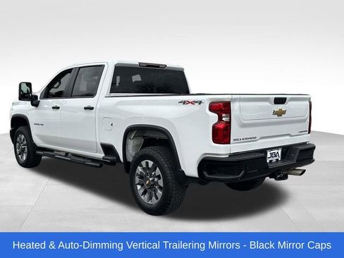 Used 2025 Chevrolet Silverado 2500 Custom w/ Custom Value Package image 23