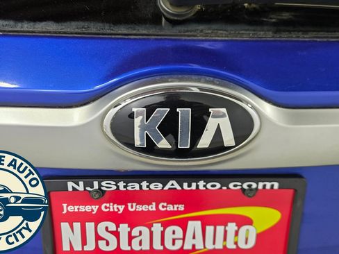 Used 2021 Kia Seltos S FWD image 29