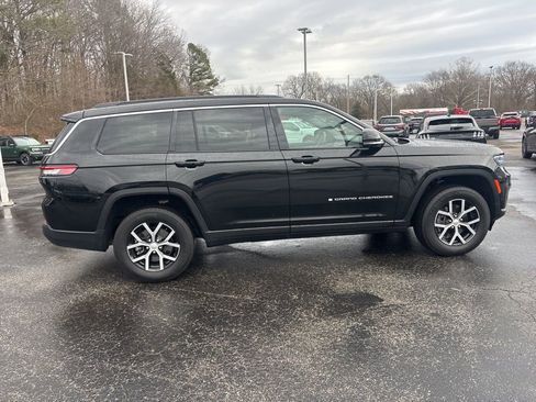 Used 2024 Jeep Grand Cherokee L Limited w/ Luxury Tech Group II image 9