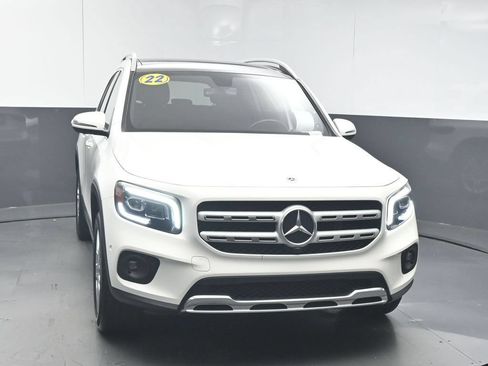 Used 2022 Mercedes-Benz GLB 250 4MATIC image 3