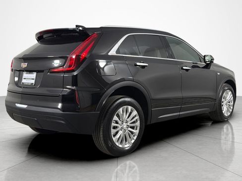 Used 2024 Cadillac XT4 Luxury FWD image 5