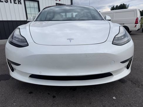 Used 2020 Tesla Model 3 Standard Range Plus RWD image 2