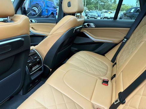 Used 2024 BMW X5 xDrive40i w/ M Sport Package AWD/4WD image 14