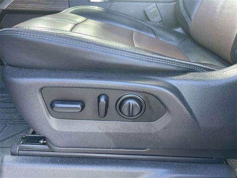 Used 2020 Chevrolet Silverado 2500 High Country w/ Z71 Off-Road Package image 15