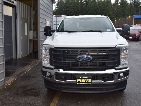 New 2026 Ford F350 XL w/ XL Chrome Package image 3