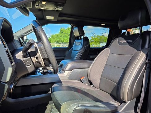 Used 2019 Ford F150 Raptor w/ Equipment Group 802A Luxury AWD/4WD image 15