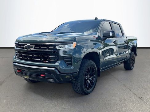 Used 2025 Chevrolet Silverado 1500 LT Trail Boss w/ LT Trail Boss Premium Package AWD/4WD image 3