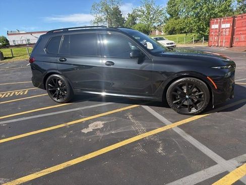 Certified 2024 BMW X7 xDrive40i w/ M Sport Package AWD/4WD image 2