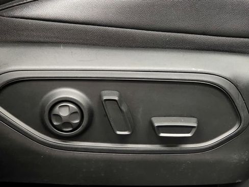 Used 2024 Jeep Grand Cherokee Limited RWD image 36