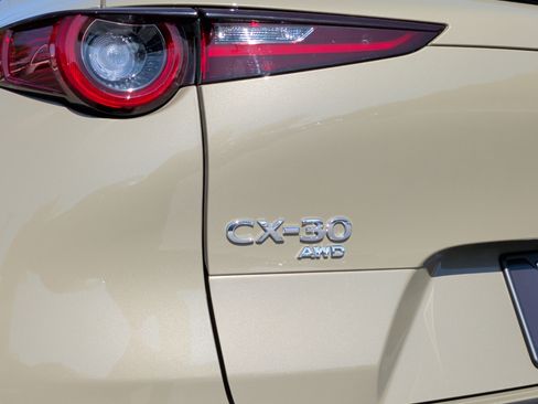 Used 2025 MAZDA CX-30 Carbon image 11