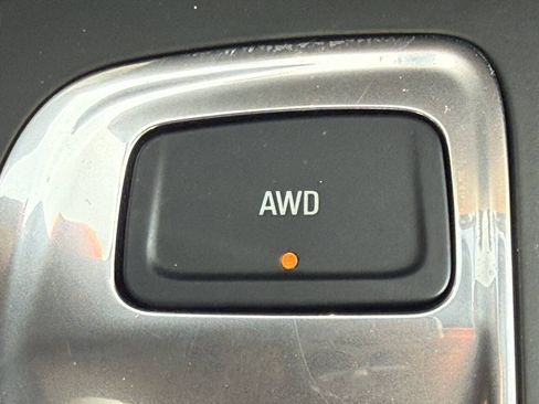 Used 2020 Chevrolet Equinox Premier AWD/4WD image 17