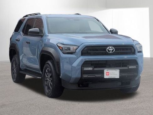Certified 2025 Toyota 4Runner SR5 image 3