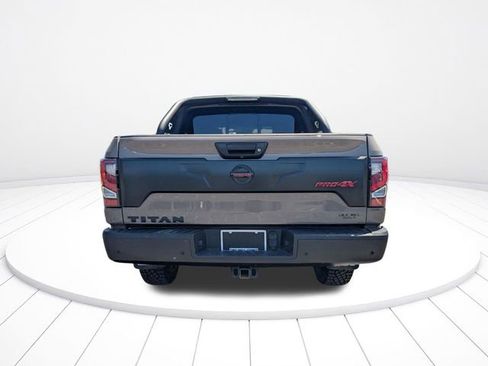 Used 2021 Nissan Titan PRO-4X AWD/4WD image 4