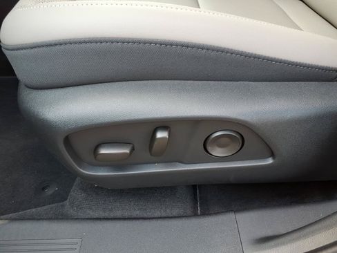 New 2026 GMC Terrain Elevation w/ Elevation Premium Package FWD image 9