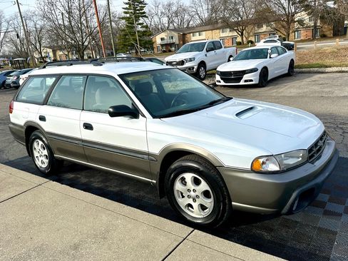 Used 1999 Subaru Legacy Wagon image 2