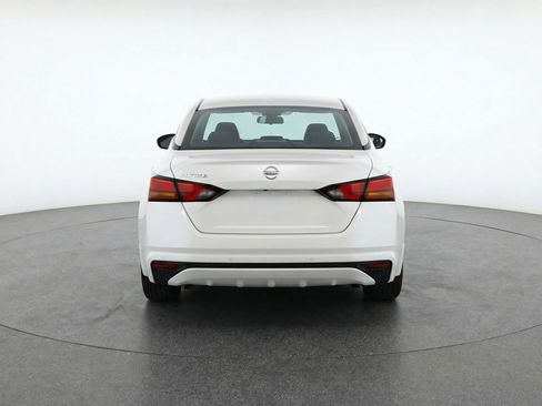 Used 2025 Nissan Altima 2.5 SV image 7