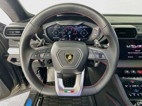 Used 2025 Lamborghini Urus SE AWD/4WD image 11