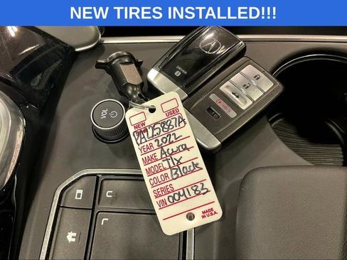 Used 2022 Acura TLX w/ Technology Package image 11