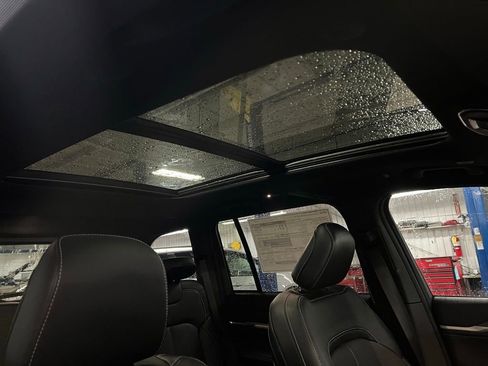 New 2026 Jeep Grand Cherokee Limited image 11