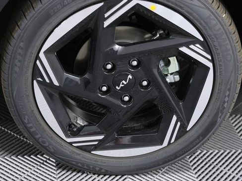 New 2025 Kia K4 EX image 7
