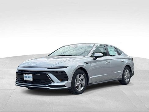 New 2026 Hyundai Sonata SE image 2