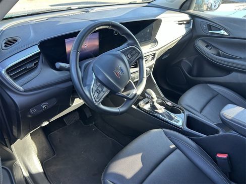 Used 2024 Buick Encore GX Sport Touring image 9