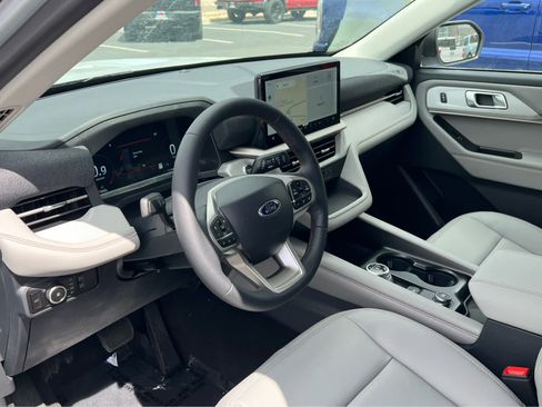 New 2026 Ford Explorer Active AWD/4WD image 30