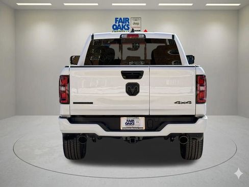 New 2026 RAM 1500 4x4 Crew Cab image 7