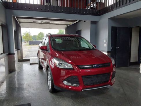 Used 2014 Ford Escape SE w/ Equipment Group 201A FWD image 10