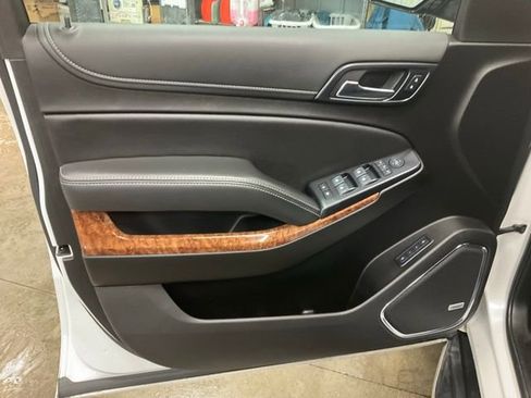 Used 2020 Chevrolet Tahoe Premier w/ Max Trailering Package image 5