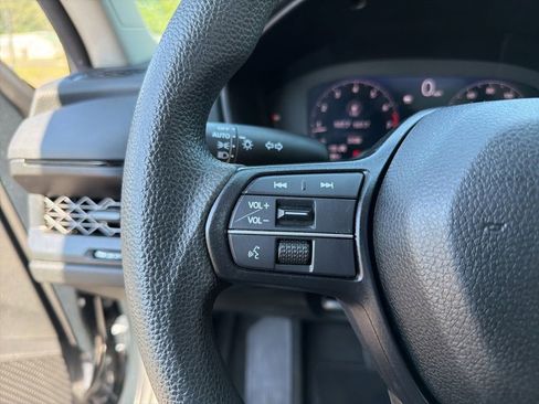 Used 2025 Honda Accord LX image 16