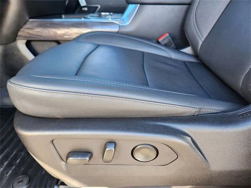 Used 2025 Chevrolet Silverado 3500 LTZ w/ LTZ Plus Package image 9