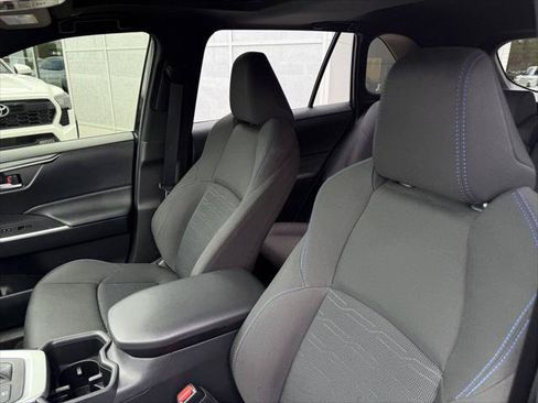 Certified 2025 Toyota RAV4 SE w/ Convenience Package AWD/4WD image 14