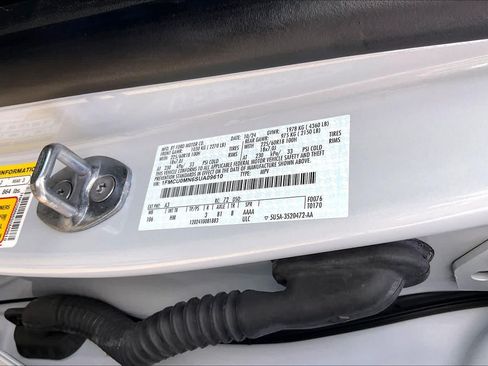 Used 2025 Ford Escape ST-Line FWD image 37