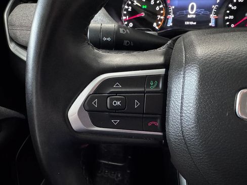 Used 2022 Jeep Compass Latitude w/ Sun and Sound Group AWD/4WD image 14